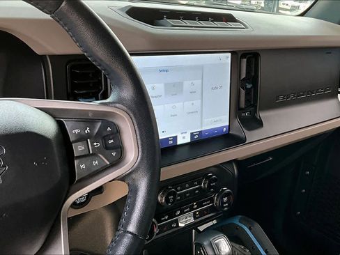 Certified 2023 Ford Bronco Wildtrak image 7