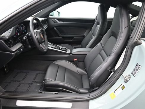 Certified 2025 Porsche 911 Carrera image 8