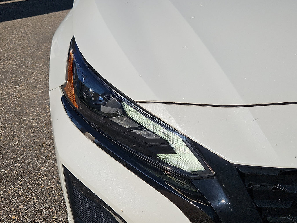Certified 2023 Nissan Altima 2.5 SR w/ SR Premium Package FWD image 10