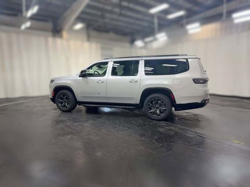 New 2026 Jeep Grand Wagoneer L Limited image 7