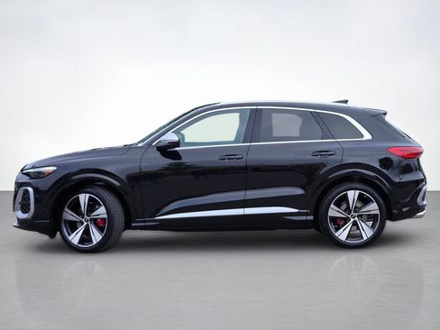 New 2026 Audi SQ5 Premium Plus AWD/4WD image 4