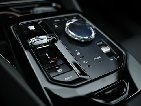 New 2027 BMW 540i xDrive w/ Executive Package AWD/4WD image 40