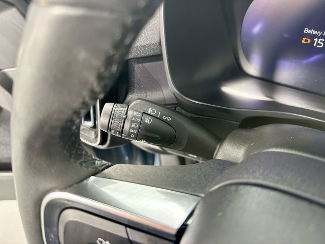 Used 2023 Volvo XC40 Recharge Plus AWD/4WD image 15