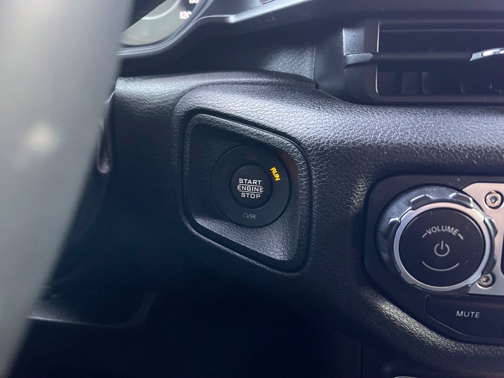 Used 2024 Jeep Wrangler Unlimited Sport AWD/4WD image 22