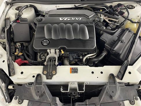 Used 2012 Chevrolet Impala LTZ image 17