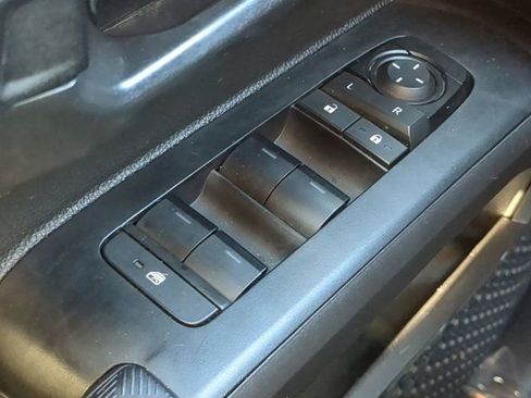 Used 2024 Toyota Tacoma SR image 22