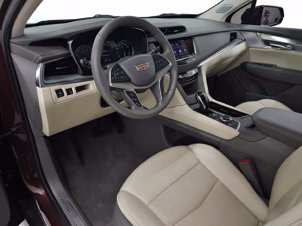 Certified 2023 Cadillac XT5 Premium Luxury AWD/4WD image 16
