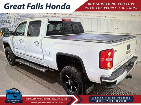 Used 2016 GMC Sierra 2500 Denali w/ Driver Alert Package AWD/4WD image 4