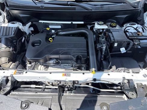 Used 2023 Chevrolet Equinox LT w/ Driver Convenience Package FWD image 29