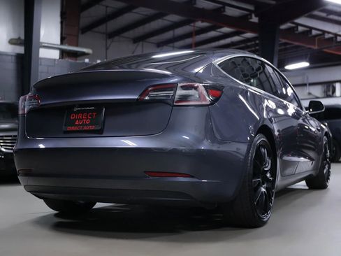 Used 2020 Tesla Model 3 Standard Range image 14