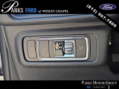 Used 2025 Lincoln Corsair FWD image 27