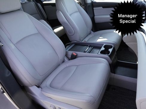 Used 2023 Honda Odyssey Touring image 25