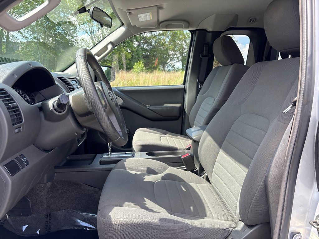 Used 2012 Nissan Frontier S w/ S Preferred Pkg RWD image 11