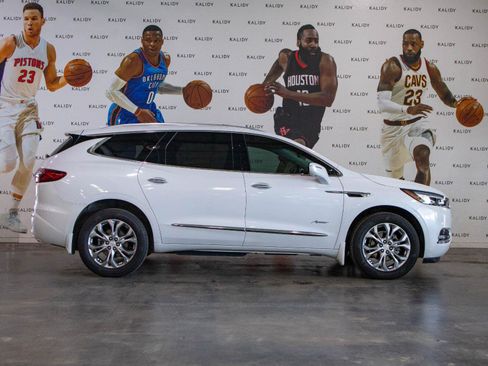 Used 2021 Buick Enclave Avenir w/ Avenir Technology Package AWD/4WD image 19
