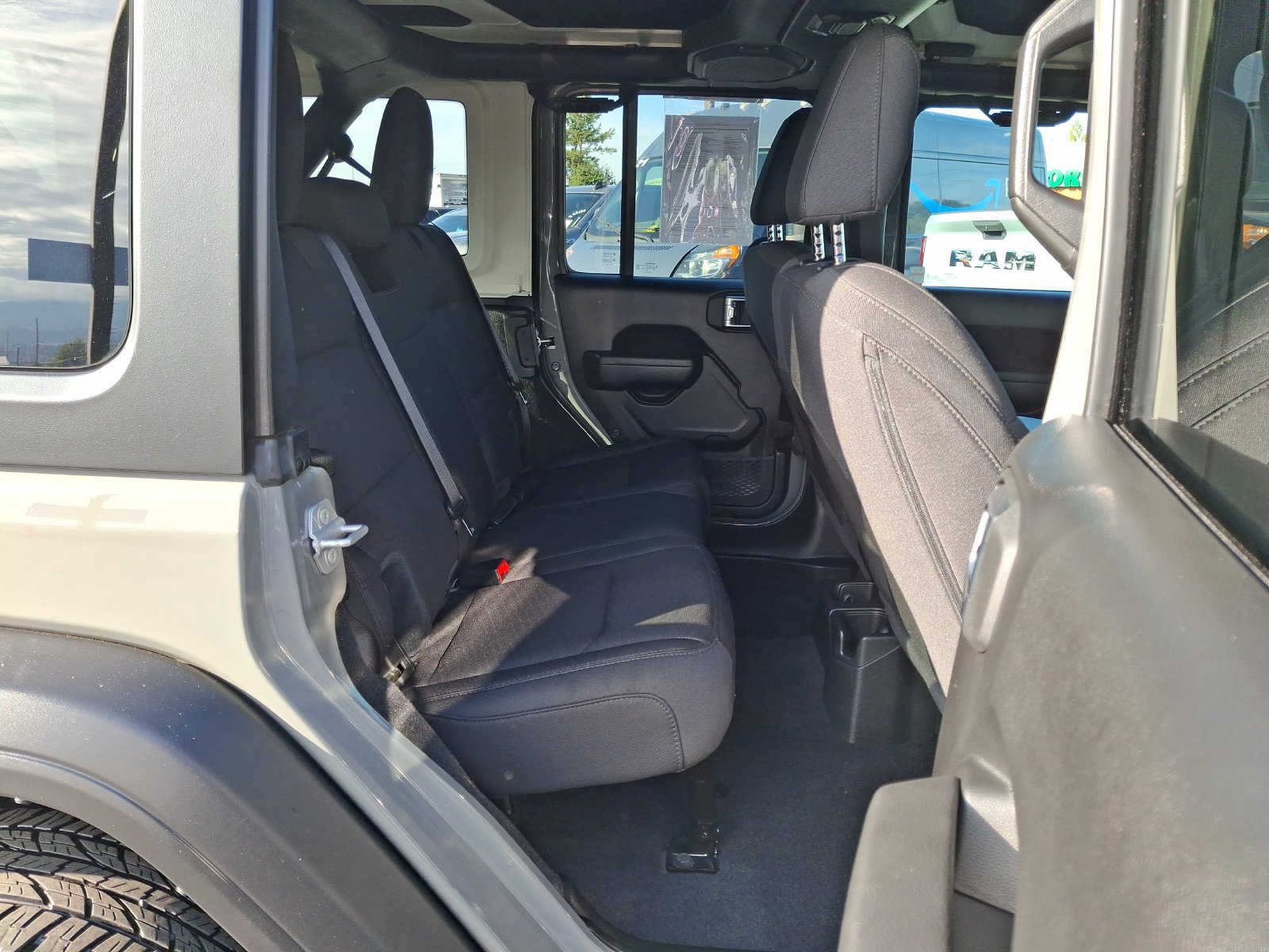 Certified 2023 Jeep Wrangler Unlimited Sport AWD/4WD image 23