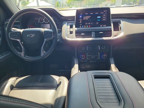 Used 2021 Chevrolet Suburban RST RWD image 12