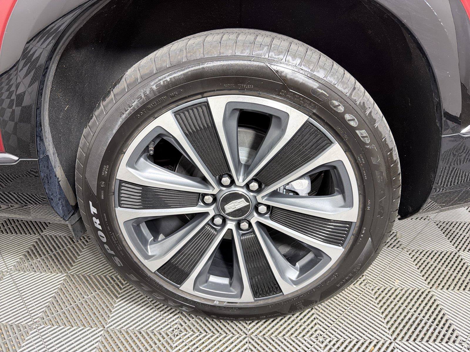 Certified 2026 Cadillac Vistiq Sport AWD/4WD image 19
