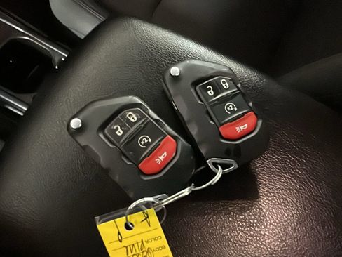Used 2023 Jeep Wrangler Unlimited w/ Cold Weather Group AWD/4WD image 23