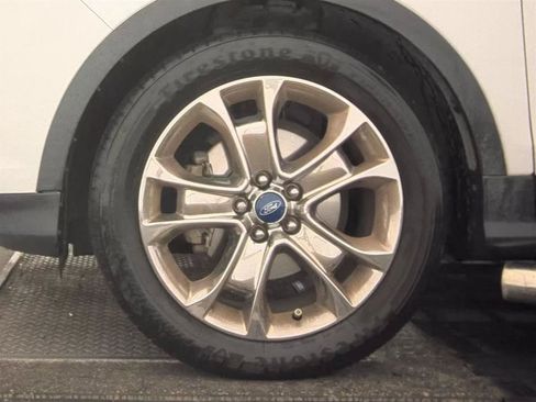 Used 2015 Ford Escape SE w/ Equipment Group 201A FWD image 9