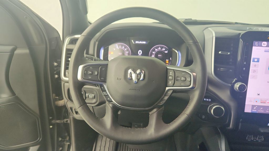 Used 2025 RAM 1500 Big Horn RWD image 17