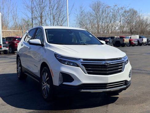 Certified 2024 Chevrolet Equinox LT w/ LPO, Floor Liner Package image 3