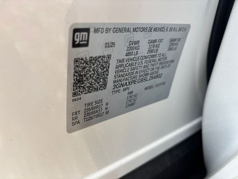 Used 2025 Chevrolet Equinox LT image 29