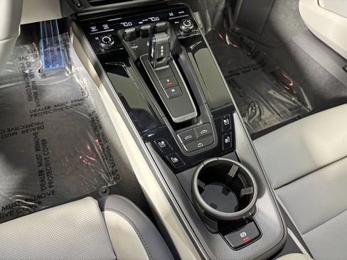 New 2026 Porsche 911 Carrera 4S image 33