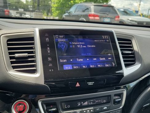 Certified 2018 Honda Pilot Elite image 18