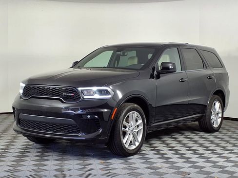 Used 2022 Dodge Durango GT image 3