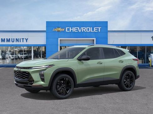 New 2026 Chevrolet Trax ACTIV image 2