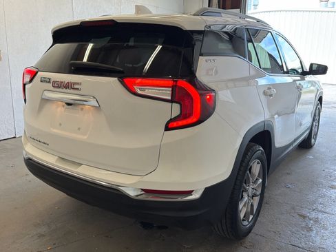 Used 2024 GMC Terrain SLT FWD image 5
