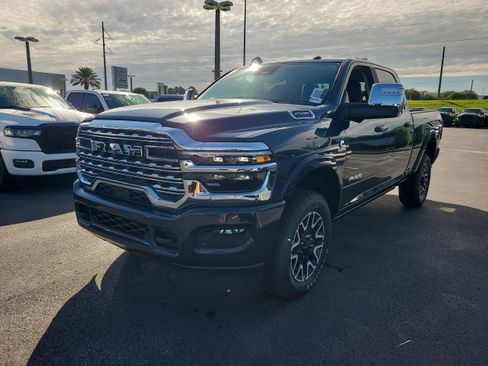 New 2026 RAM 2500 Limited AWD/4WD image 4