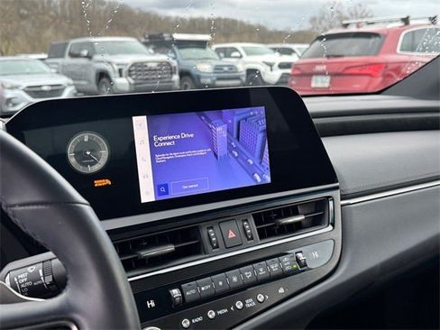 Used 2024 Lexus ES 350 w/ Premium Package image 24