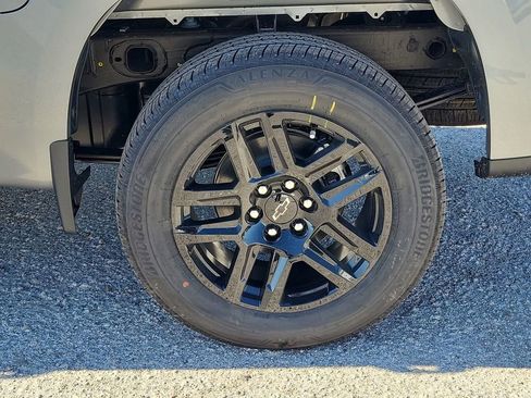New 2026 Chevrolet Silverado 1500 Custom image 18