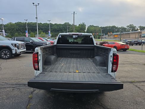 Used 2023 GMC Sierra 1500 Elevation AWD/4WD image 5
