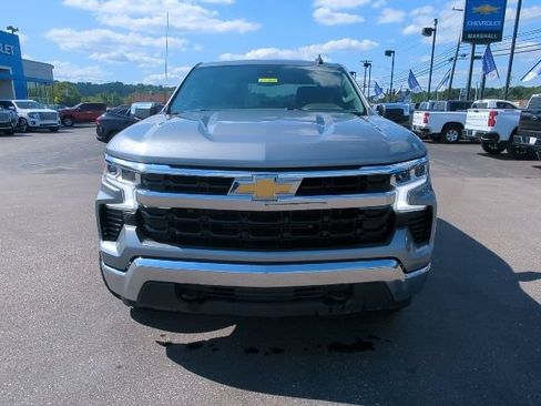 Used 2023 Chevrolet Silverado 1500 LT AWD/4WD image 4