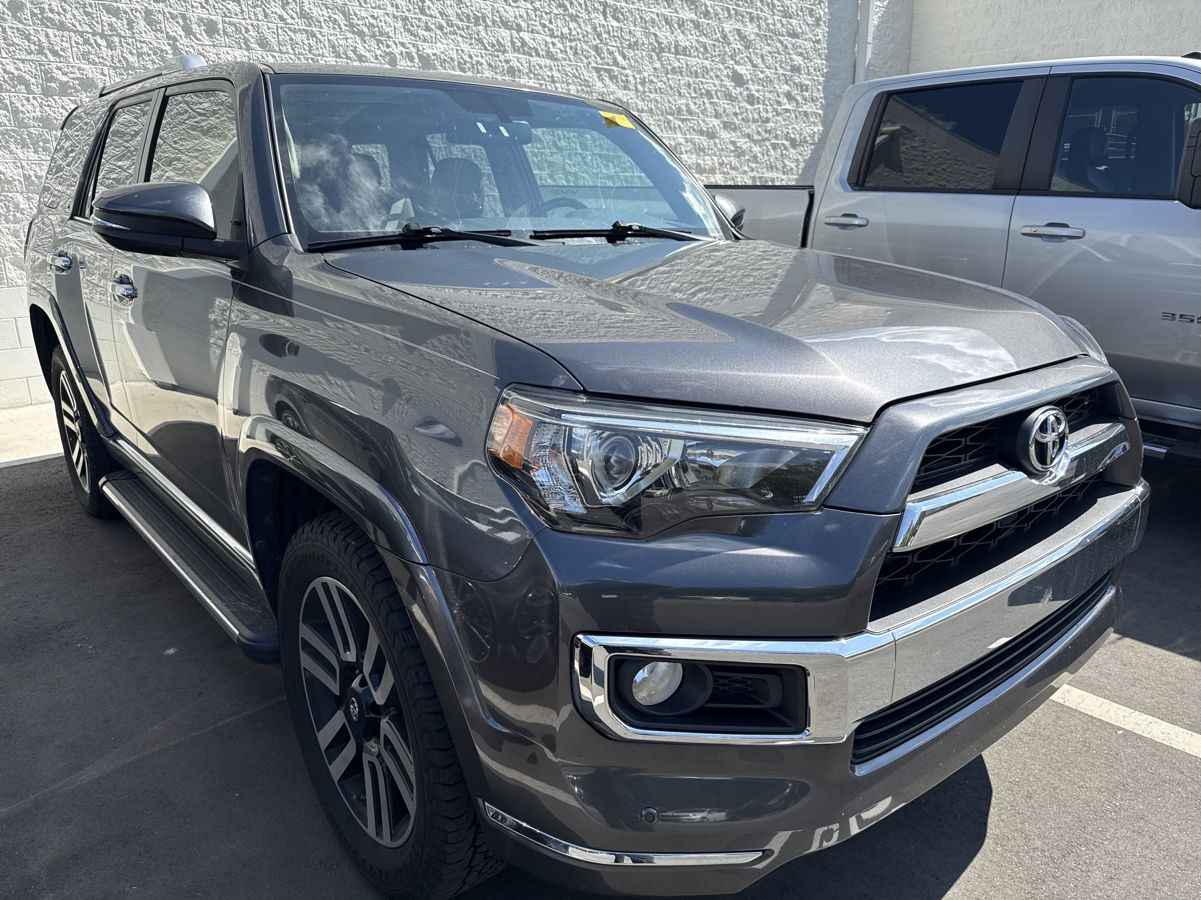 Used 2019 Toyota 4Runner Limited AWD/4WD image 2