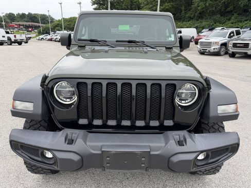 Used 2021 Jeep Wrangler Sport AWD/4WD image 2
