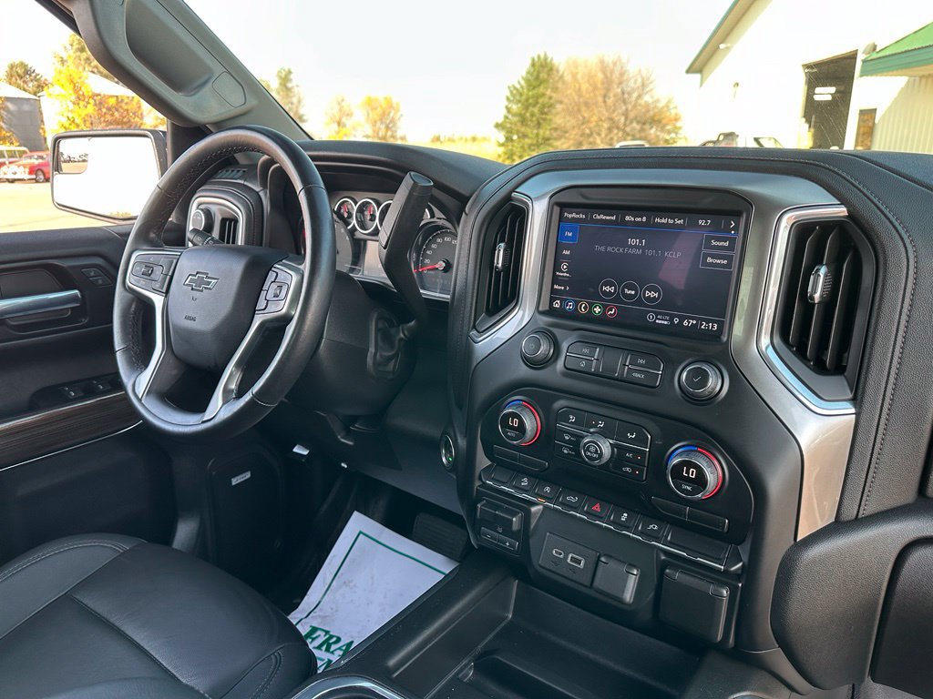 Used 2022 Chevrolet Silverado 1500 RST w/ LPO, Blackout Package AWD/4WD image 31