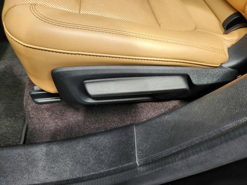 Used 2021 Lincoln Corsair Reserve w/ Equipment Group 201A image 32