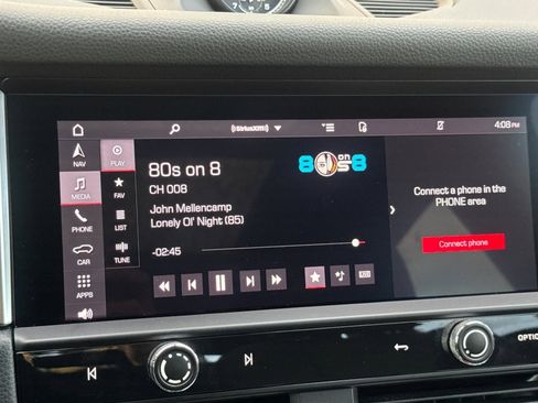 Used 2024 Porsche Macan image 18