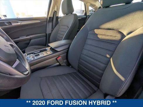 Certified 2020 Ford Fusion SE image 12