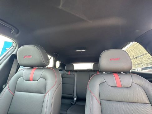 New 2026 Chevrolet Trax RS FWD image 32