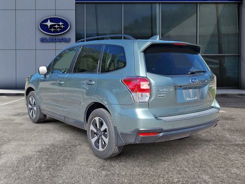 Used 2017 Subaru Forester 2.5i Premium w/ Popular Package #2A AWD/4WD image 4