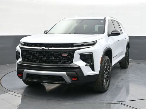 New 2026 Chevrolet Traverse Z71 image 2