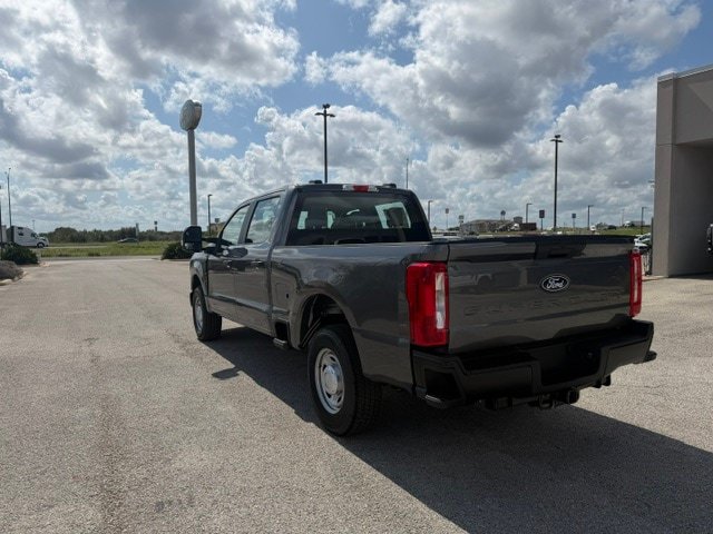 New 2027 Ford F250 XL w/ Camper Package RWD image 3