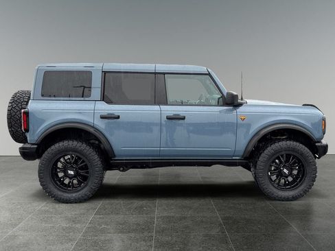 Used 2025 Ford Bronco Badlands AWD/4WD image 8