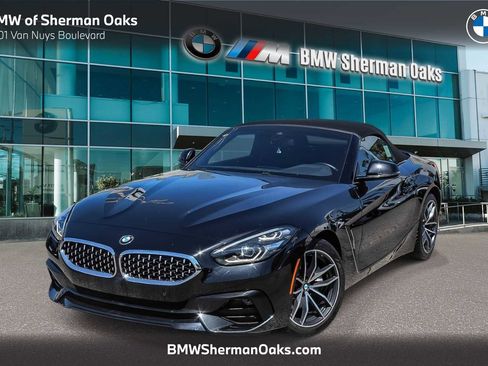 Used 2022 BMW Z4 sDrive30i w/ Convenience Package image 1
