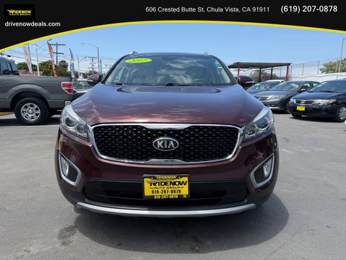 Used 2017 Kia Sorento EX FWD image 2