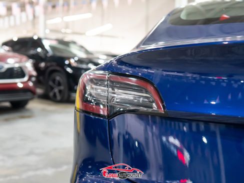 Used 2019 Tesla Model 3 Long Range image 39